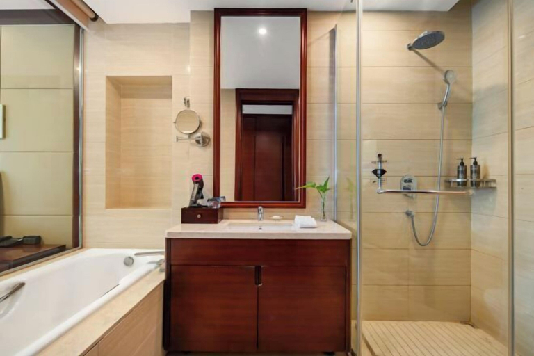 Bathroom 4, Dongtai Guest House, Yancheng