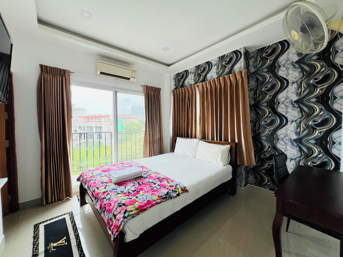Bedroom 1, Phratamnak Hill Guest House, Pattaya