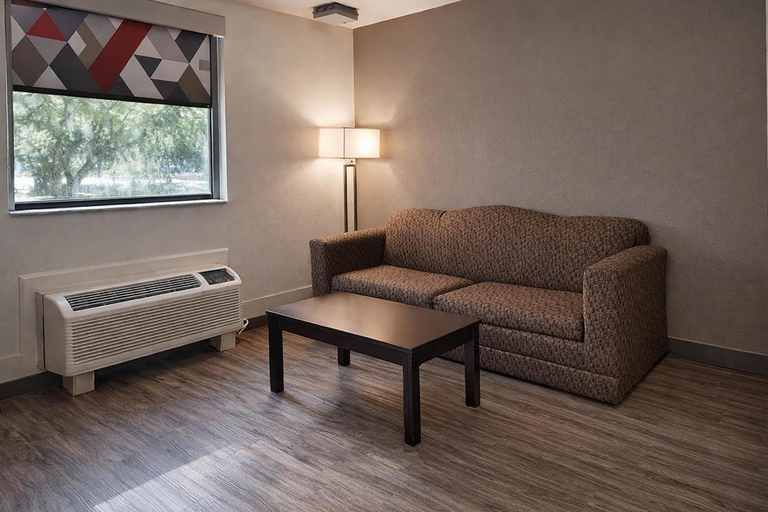 Others 5, Ramada Lake City, Columbia