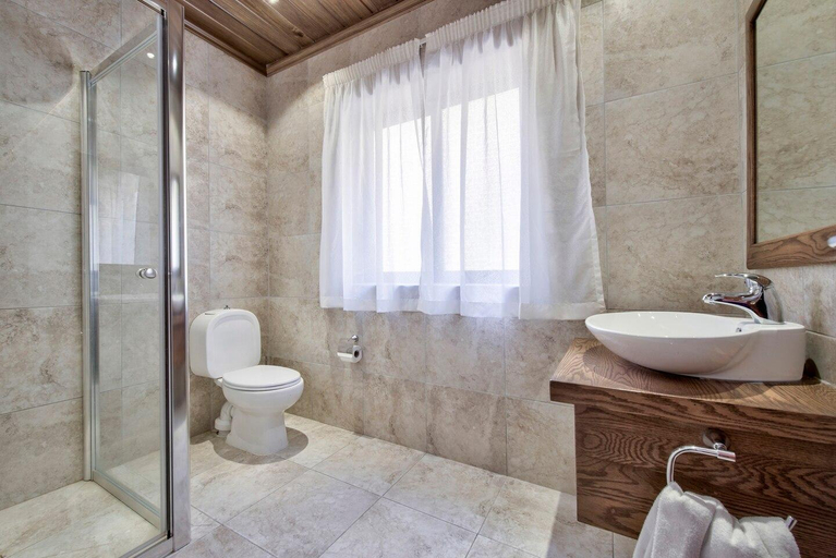 5, Villa Hibiscus 3 bedroom villa with private pool