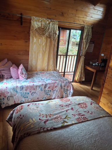 Room 5, Cabañas San Gerardo, Dota