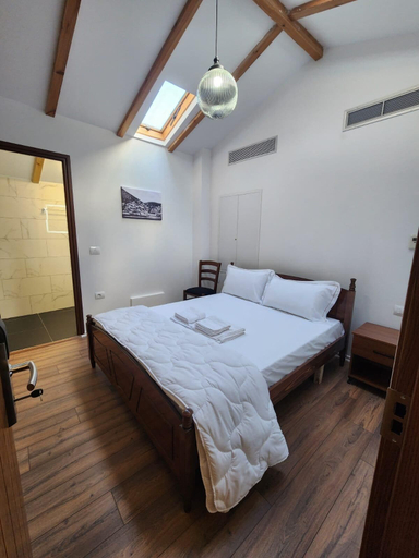 Room 3, Guest House Koxhaku, Beratit