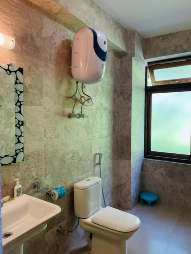 Bathroom 3, Martam Farmhouse, West Sikkim