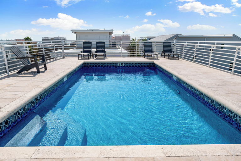 Sport & Beauty 4, A Somewhere is Here by Beachside Management, Sarasota