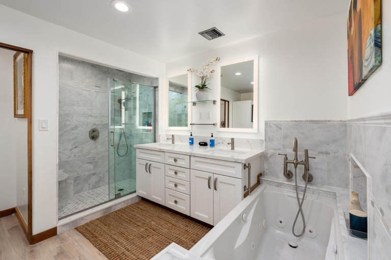 Bathroom 3, Waikoloa Colony Villas, Hawaii
