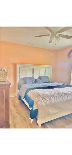 Room 4, Historical Nassau, Saint Johns
