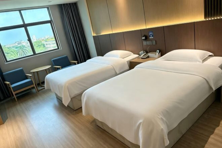Bedroom 1, Dongfang Guanda Business Hotel, Hainan
