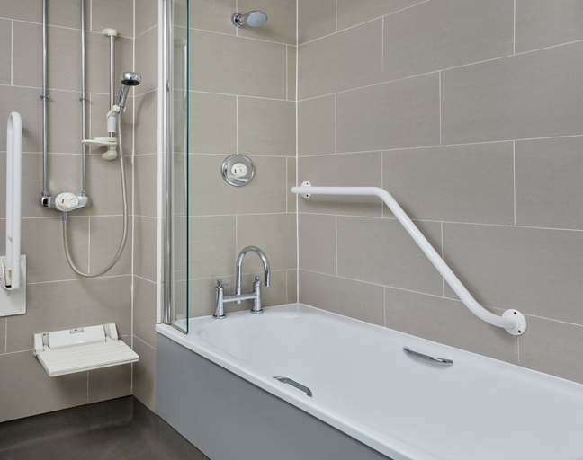 Bathroom 4, Leonardo Edinburgh City, Edinburgh