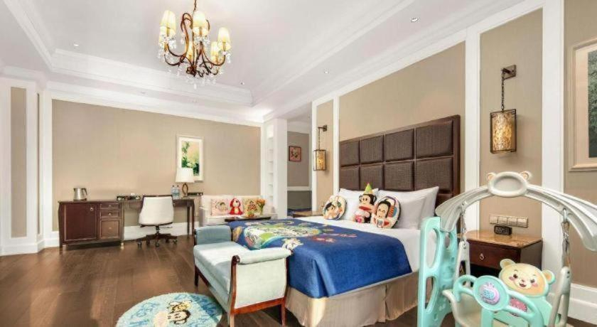 Bedroom 3, Wuxi Tai Hu Hotel, Wuxi