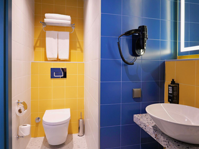 Bathroom 3, ibis Styles Batumi, Batumi