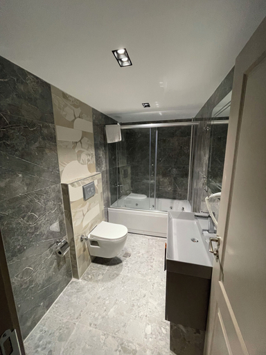 Bathroom 4, SOSYETE OTEL, Merkez