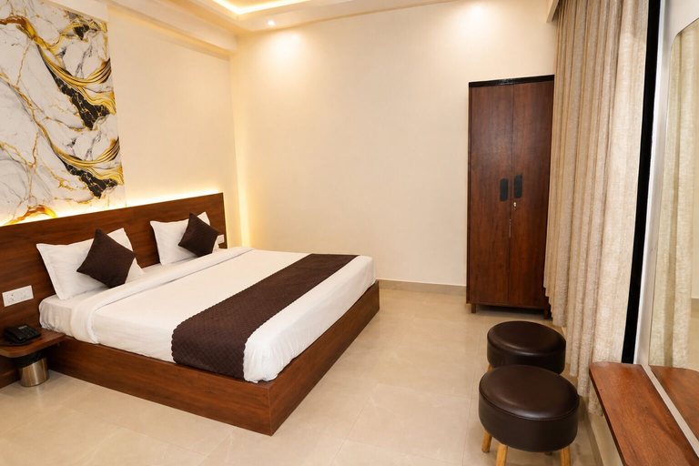 Room 2, Hotel Aura, Jaipur
