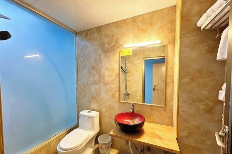Bathroom 3, Fenglin Art Hotel, Guilin