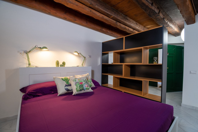 Room 2, Sotto la Torre Apartment, Cagliari