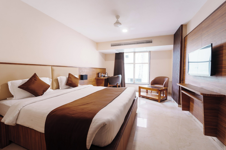 Bedroom 2, Hotel High Rise Regency, Burhanpur