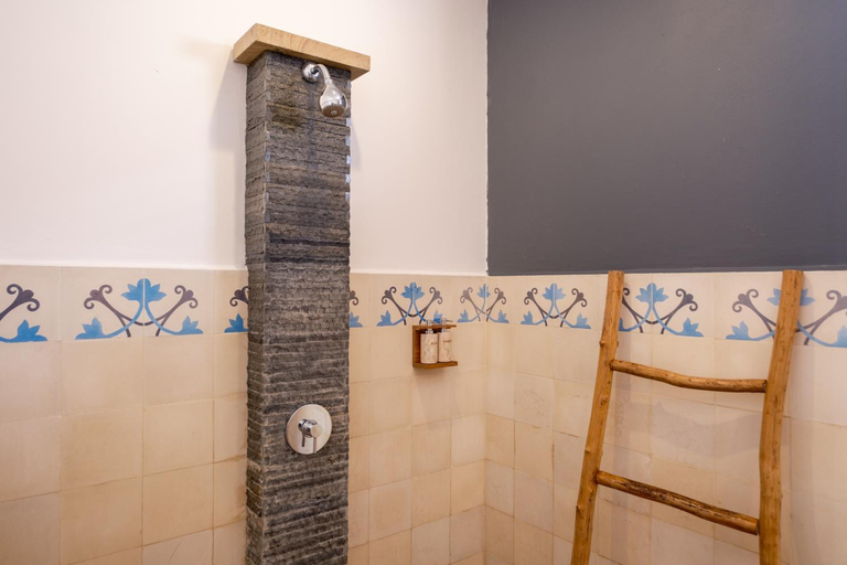 Bathroom 2, Amed Sudi House, Karangasem