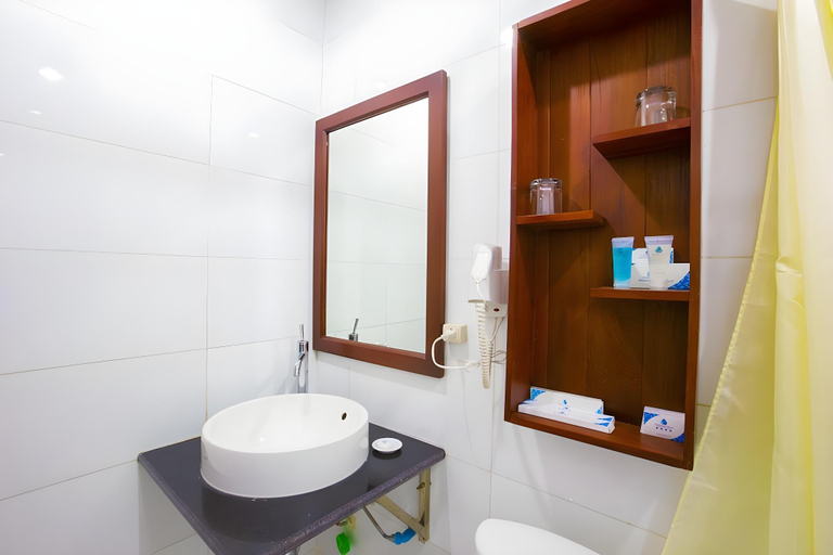 Bathroom 4, Vientiane Plaza, Vientiane