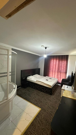 Bedroom 2, Red House, Büyükçekmece