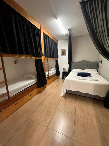 4, Utopia Hostel, Aparecida