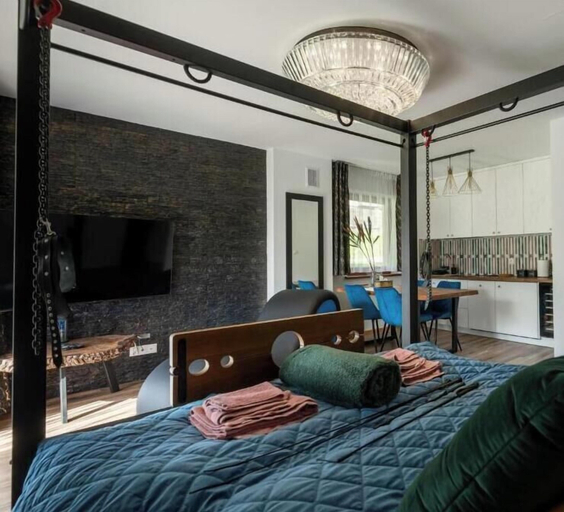 Room 5, Zako APT, Tatra