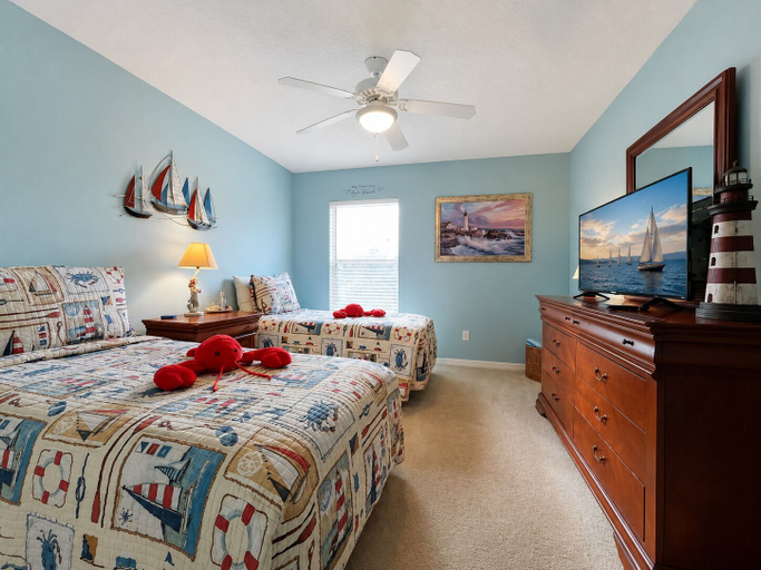 Room 3, 6BR Private Pool Home at West Haven Gated Community, Polk