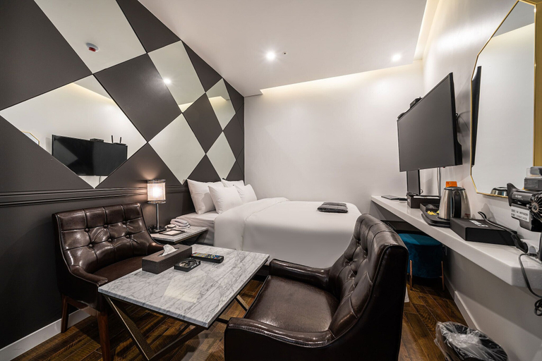 Room 4, Pyeongtaek Hotel 5, Pyeongtaek