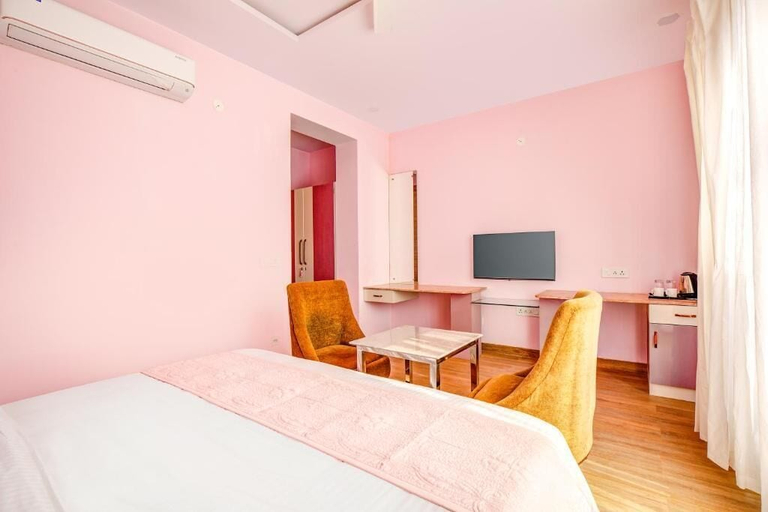 Room 3, THE WHITE MOON, Jaipur