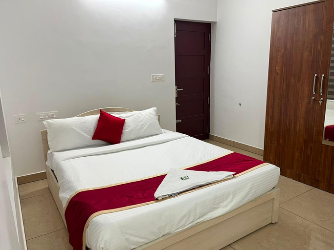 Entrance 4, Neo Stayza Elite Ulloor, Thiruvananthapuram