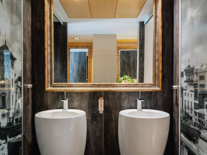 Bathroom 4, MIM Sitges Member of Melia Collection, Barcelona
