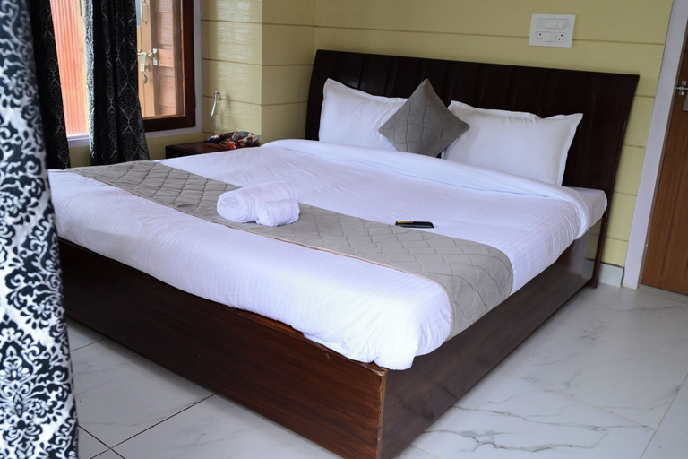 Room 2, Iktara Inn Homestay Ghorakhal, Nainital