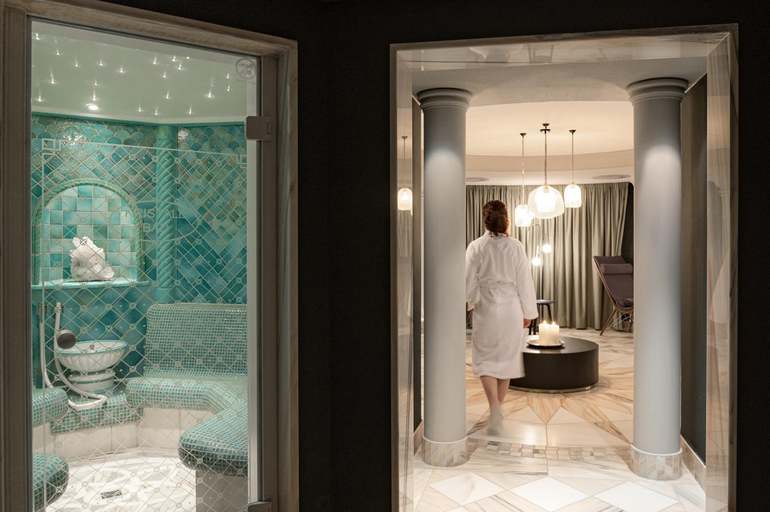 Bathroom 4, Lowen Hotel Montafon, Bludenz