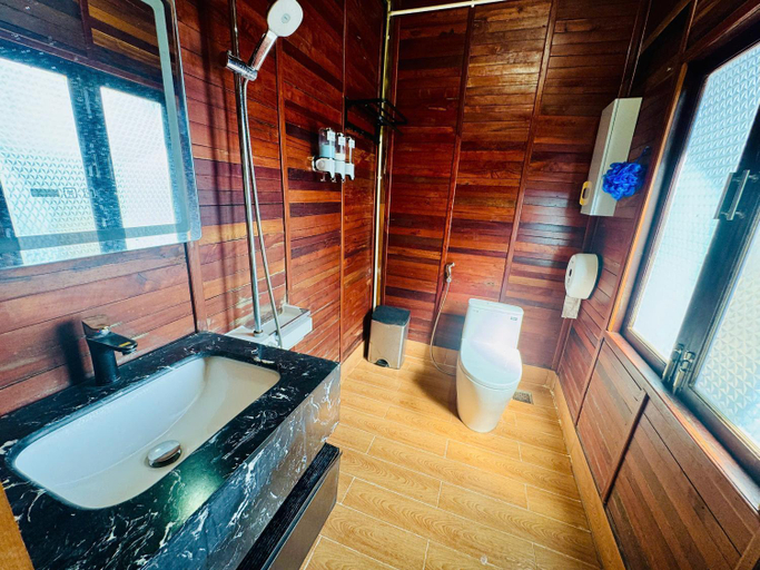 Bathroom 5, Cat Tien Eco Lodge & Villas, Tân Phú