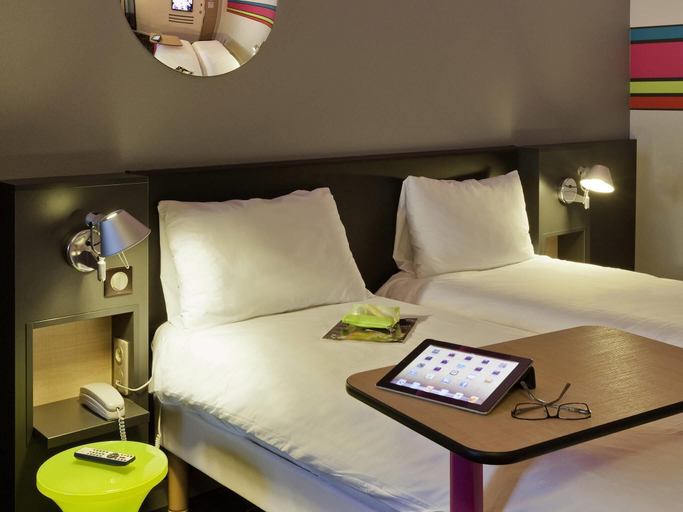 Bedroom 4, ibis Styles Roanne Centre Gare, Loire