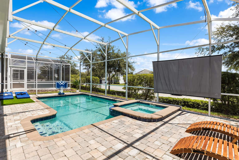 Room 4, Themed 9BR Villa Pool Game Room Champions Gate, Osceola