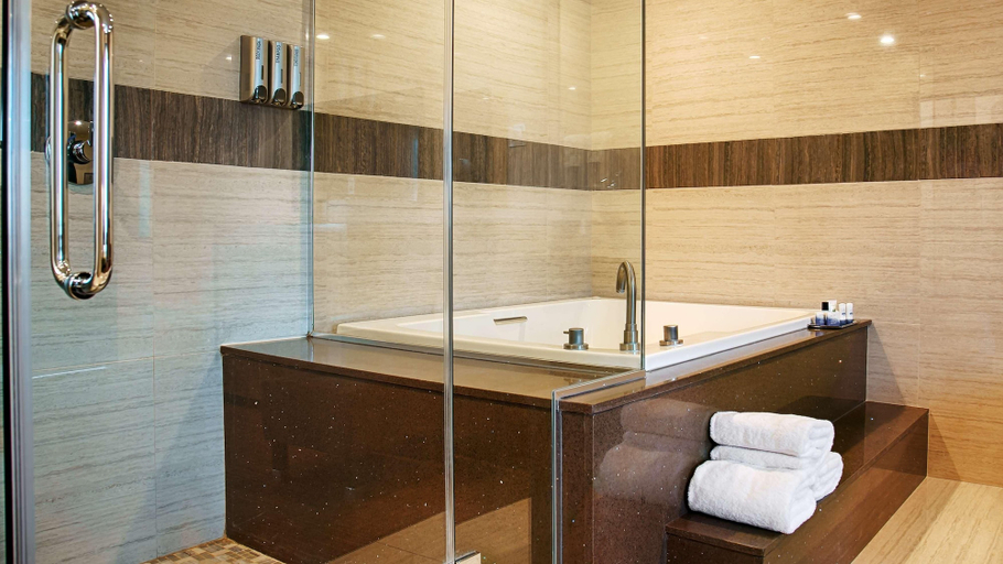 Bathroom 4, Glenrock Inn & Suites Glendale, Los Angeles