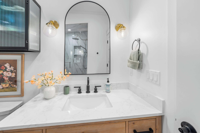 Bathroom 3, Northern Charm With 3bdr & Game Room, Flathead