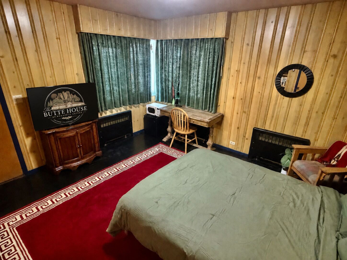 Room 3, The Butte House at Hudspeth Estate, Crook