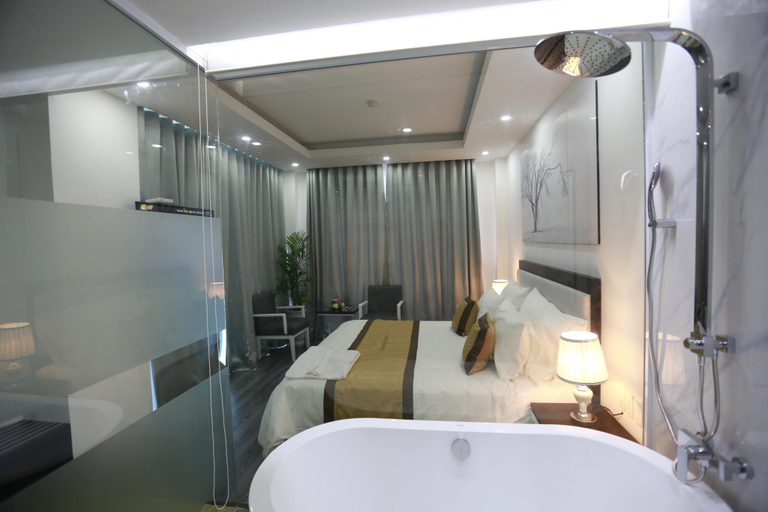 Bathroom 4, AHA Golden Dragon Hotel, Gia Viễn