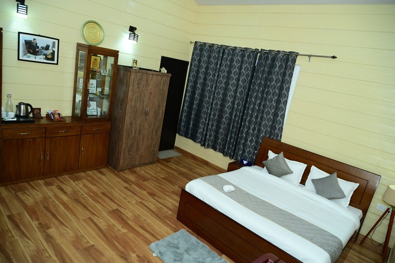 Room 5, Iktara Inn Homestay Ghorakhal, Nainital