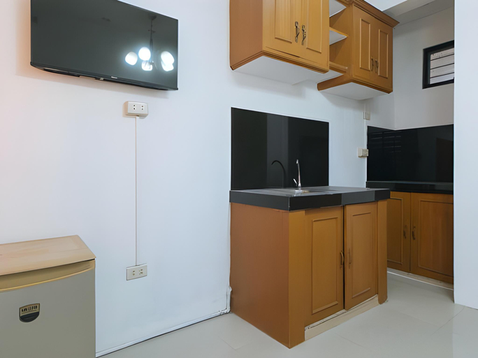 Others 3, Reddoorz @ Alquiza Residences Paranaque, Parañaque