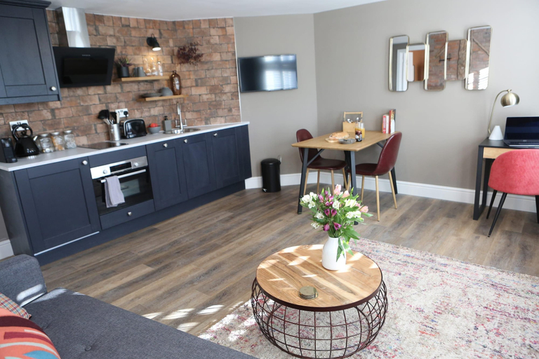 Others, Cathedral Superior Apartment, Worcestershire