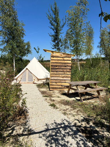 Others 4, Tipi du pied de loup, Aube