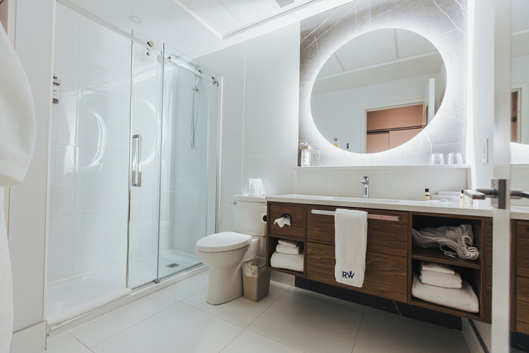 Bathroom 4, Hotel Royal William, an Ascend Collection Hotel, Communauté-Urbaine-de-Québec