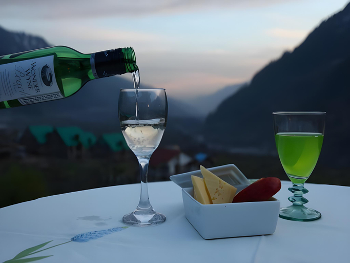Food & Drinks 4, Karma Cottages, Kullu