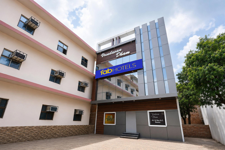 Entrance 5, Fabhotel Vrindavan Dham, Mathura