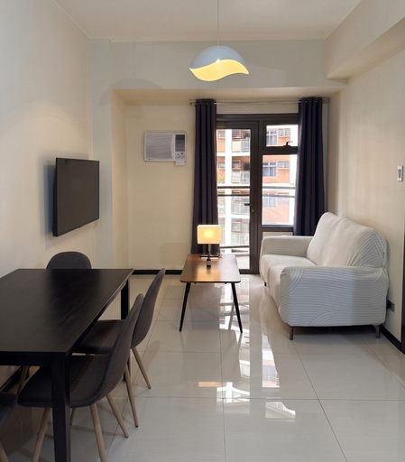 Living area 4, Avelon Hotel, Pasay City