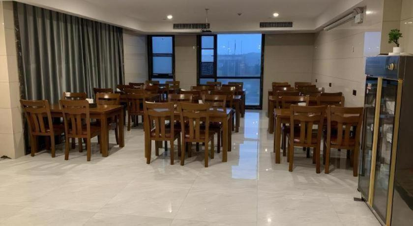 Food & Drinks 5, Green Tree Inn Zhenjiang Jiepai Town, Zhenjiang