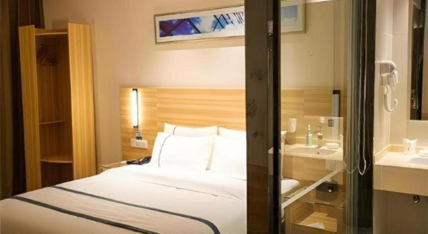Bedroom 2, City Comfort Inn Qichun Experimental Middle School, Huanggang