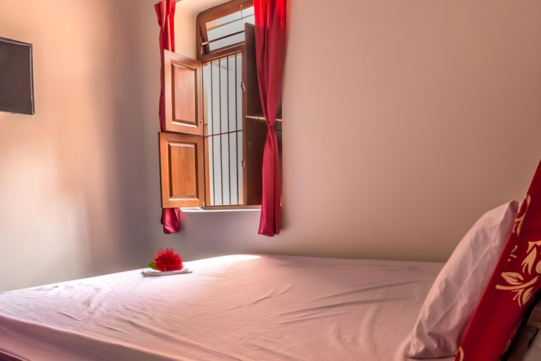 Bedroom 3, Hotel Les boganveillea, Viluppuram