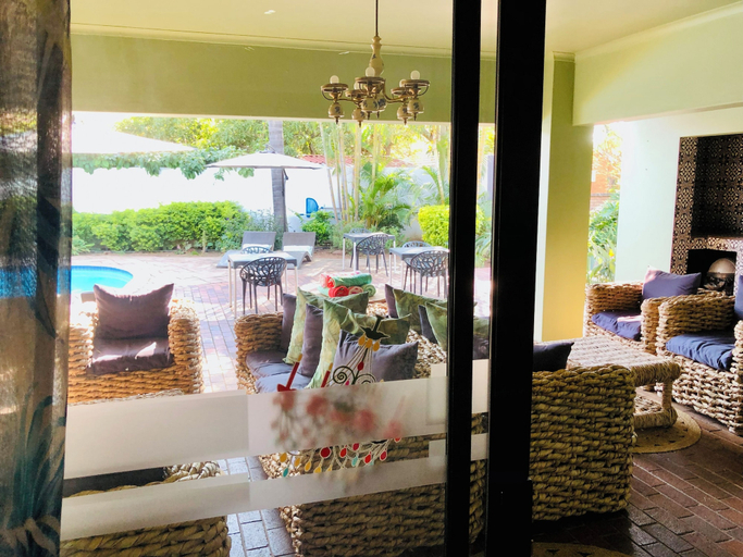 Food & Drinks 5, Grafiti Boutique Hotel, Waterberg